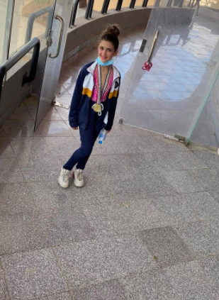 ابنة مصطفى قمر تفوز بالميدالية بالذهبية