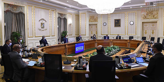 اجتماع اللجنة العليا لإدارة أزمة فيروس كورونا (3)