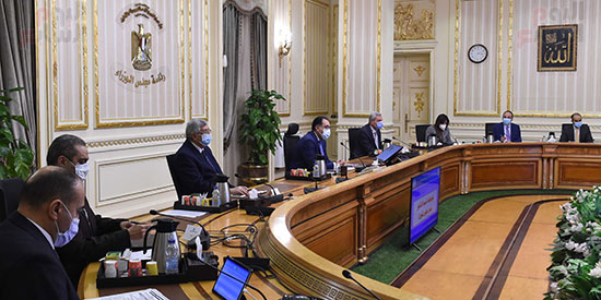 اجتماع اللجنة العليا لإدارة أزمة فيروس كورونا (4)