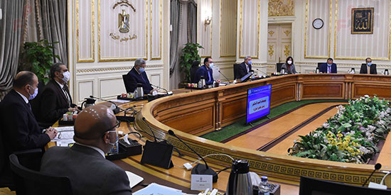 اجتماع اللجنة العليا لإدارة أزمة فيروس كورونا (2)