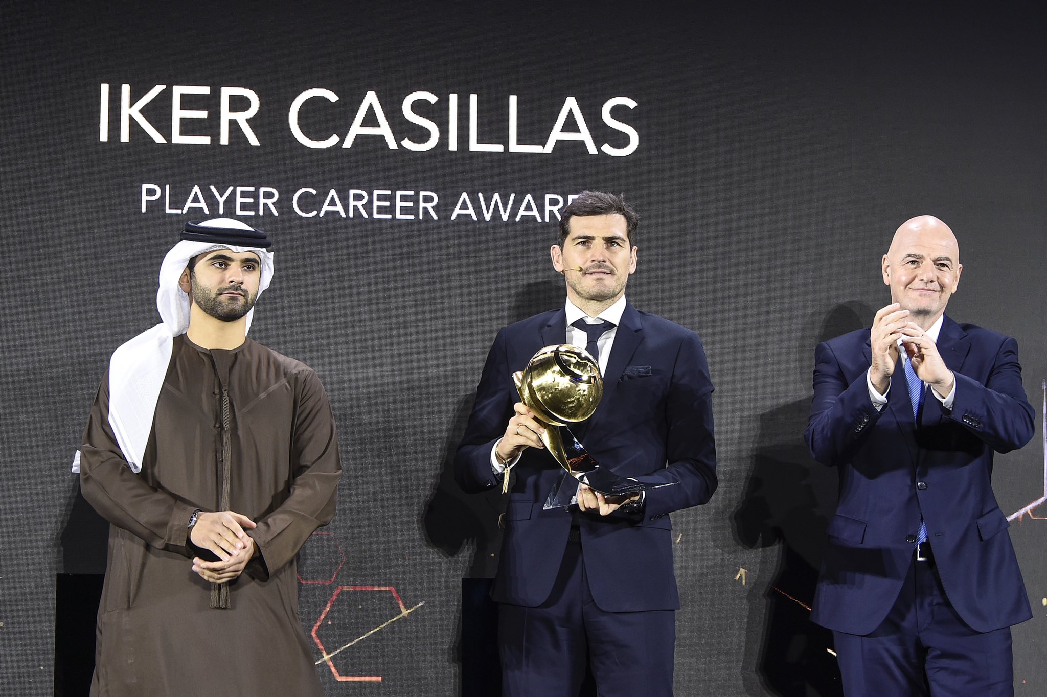 كاسياس أسطورة حراسة ريال مدريد وجائزة أفضل مسيرة رياضية