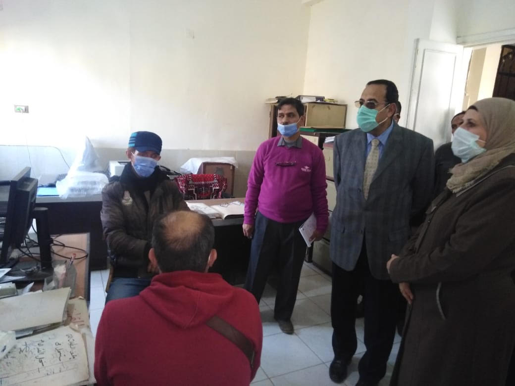 محافظ شمال سيناء يتفقد مركز العلاج الطبيى