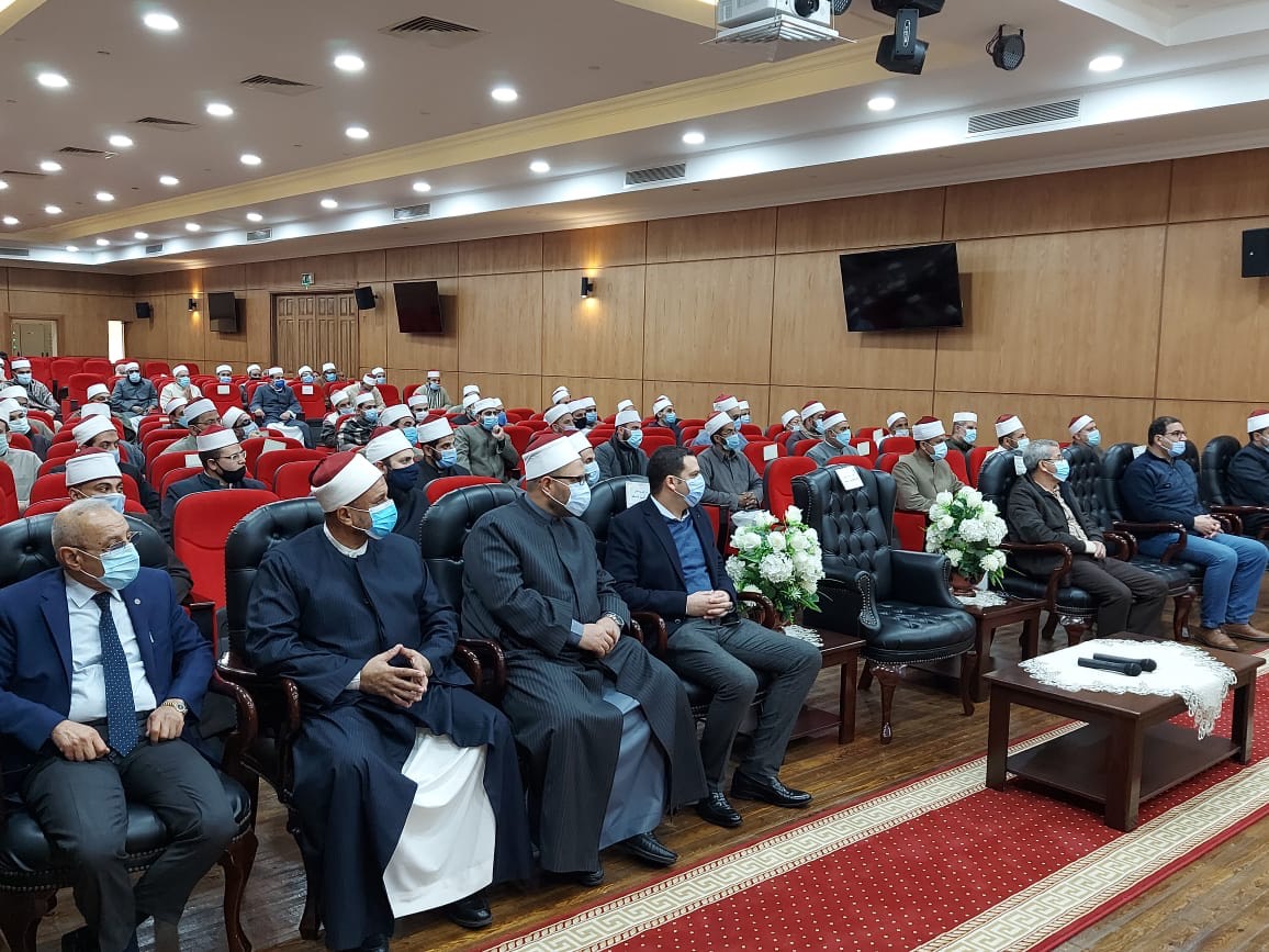 محافظ بورسعيد مع أئمة المساجد (5)