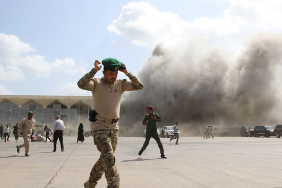 انفجار مطار عدن (4)