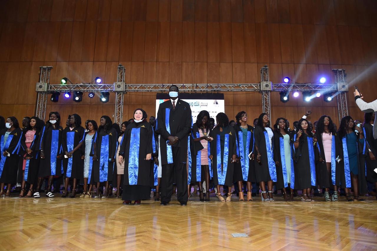 حفلة تخرج دفعة جديدة من طلاب وطالبات جنوب السودان بالجامعات والمعاهد العليا المصرية  (7)