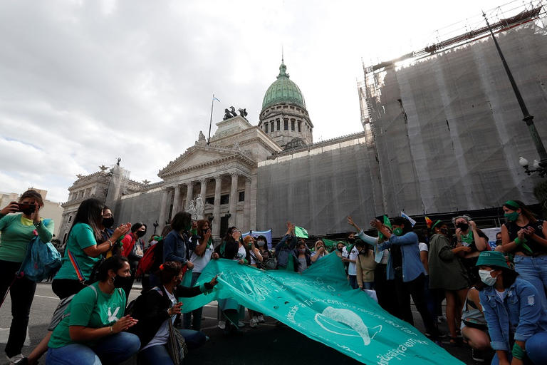 78-005110-demonstration-legalising-abortion-argentina-6