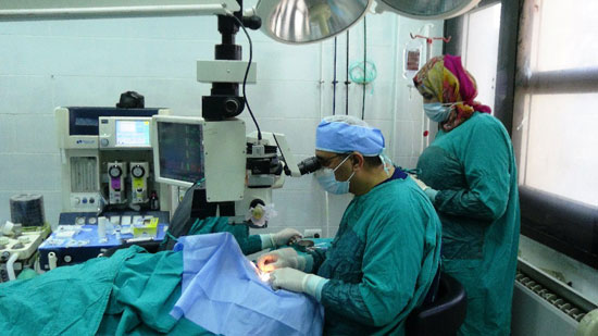 إجراء-10-عمليات-جراحية-لـزراعة-القرنية-بمستشفيات-جامعة-المنيا-(4)