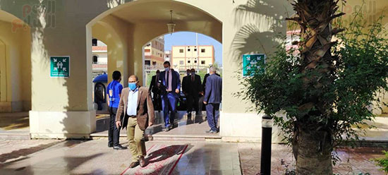وزير القوى العاملة يزور جامعة الأقصر (9)
