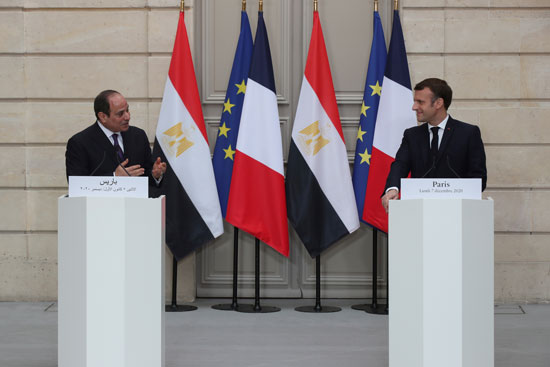 ماكرون يؤكد على متانة العلاقات المصرية الفرنسية