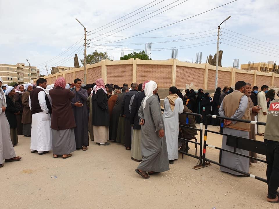 إقبال كثيف من الناخبين على لجان الانتخابات بمناطق بئر العبد بشمال سيناء (3)