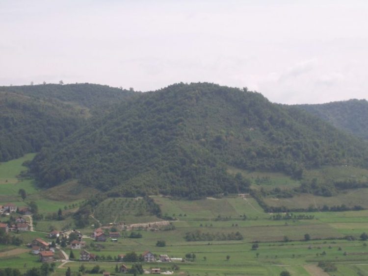منطقة الأهرامات فى البوسنة