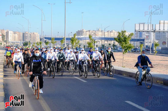 محافظات-مصر-تشارك-فى-ماراثون-الدراجات-الهوائية--(2)