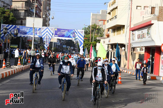 محافظات-مصر-تشارك-فى-ماراثون-الدراجات-الهوائية--(13)