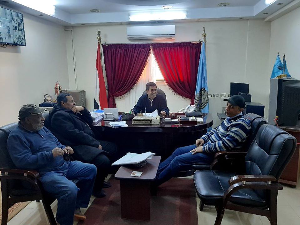 مواطن بقرية البغدادي بالأقصر يتبرع بقطعة أرض لإستكمال شبكة مشروع الصرف الصحي (2)