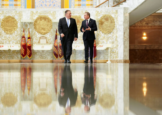 وزير الخارجية الأمريكي مايك بومبيو ووزير الخارجية البيلاروسي فلاديمير ماكي