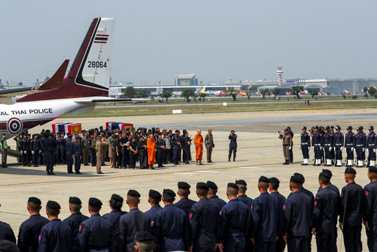 الجنازة-العسكرية-لجنود-تايلاند