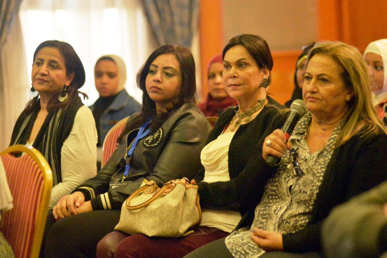 مهرجان أسوان يناقش صورة المرأة في السينما العربية  (18)