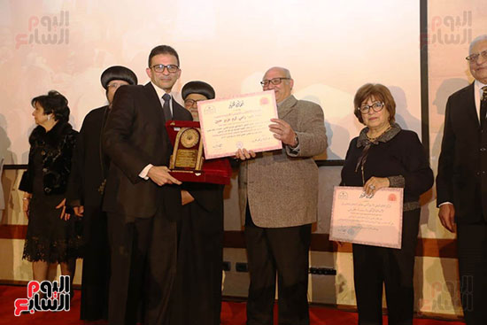 حفل تسليم جائزة المركز الثقافى القبطى الأرثوذكسى للإبداع العلمى (36)