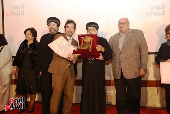 حفل تسليم جائزة المركز الثقافى القبطى الأرثوذكسى للإبداع العلمى (39)