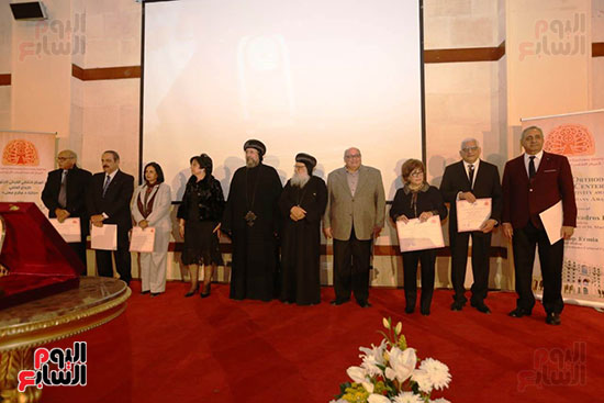 حفل تسليم جائزة المركز الثقافى القبطى الأرثوذكسى للإبداع العلمى (35)