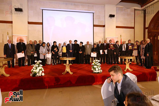 حفل تسليم جائزة المركز الثقافى القبطى الأرثوذكسى للإبداع العلمى (28)