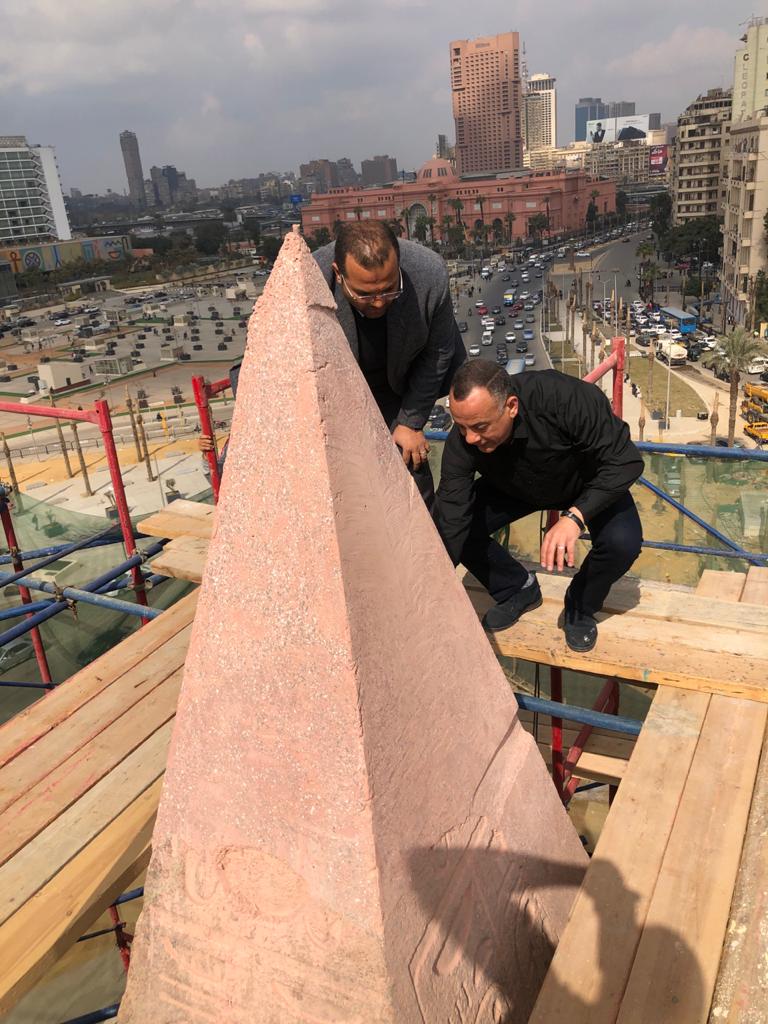 أعمال ترميم مسلة ميدان التحرير (2)