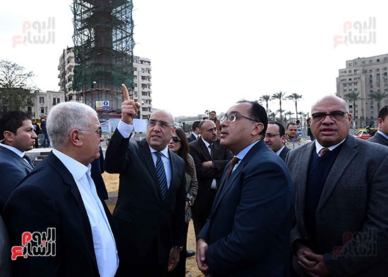 رئيس الحكومه بميدان التحرير