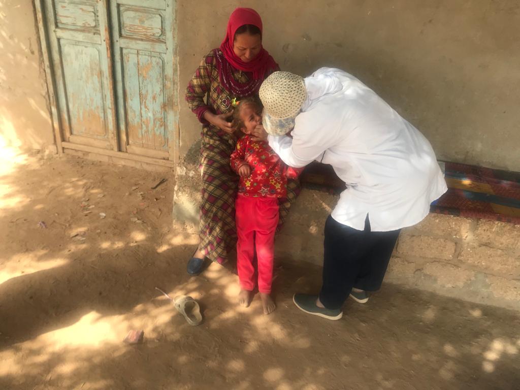 التطعيم ضد شلل الأطفال فى أسوان (4)