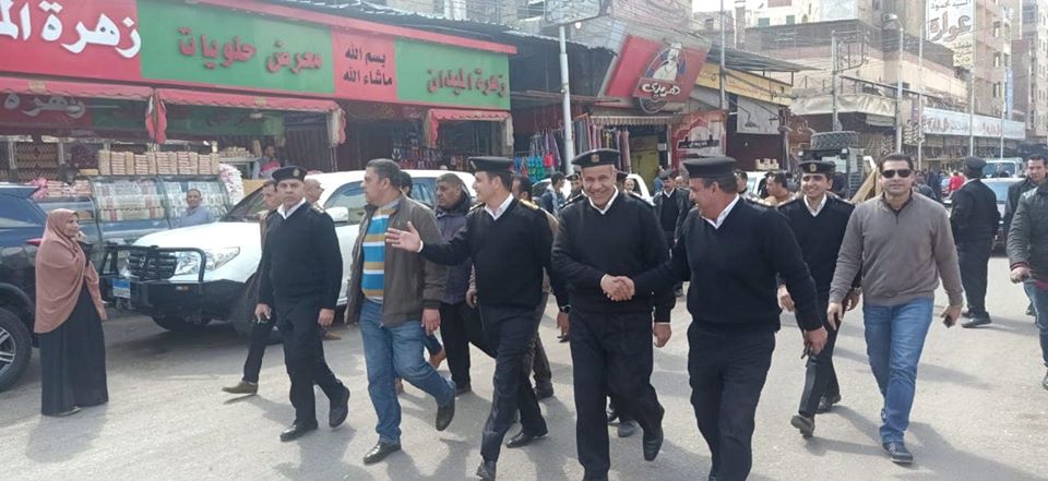 مدير أمن الغربية يقود حملة أمنية لرفع الإشغالات بشوارع طنطا (4)