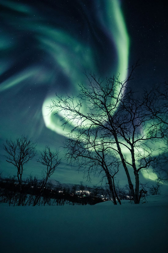 سماء فنلندا تتحول للون الأخضر فى ظاهرة الشفق القطبى