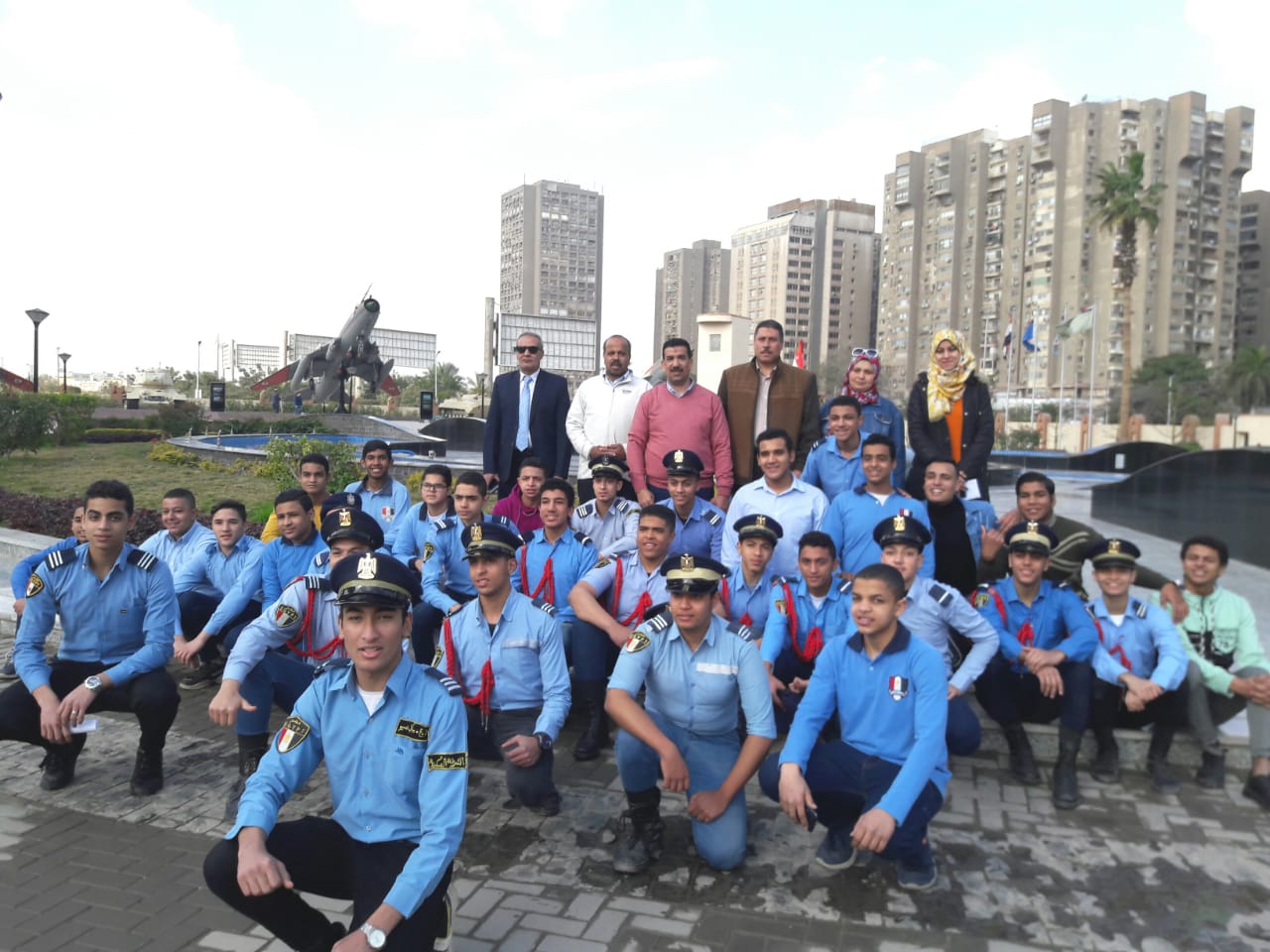 طلبة تعليم القاهرة فى زيارة للمشروعات القومية (1)