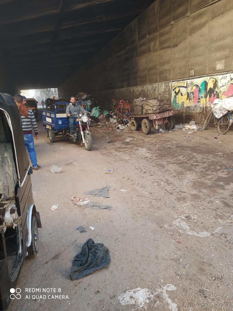 انتشار القمامة أسفل كوبرى بمساكن فيصل