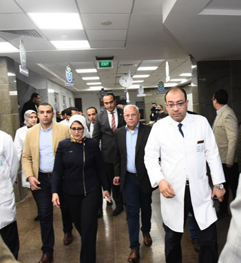 جولة-وزيرة-الصحة-ببورسعيد-لتفقد-مستشفيات-التأمين-الصحى-(2)