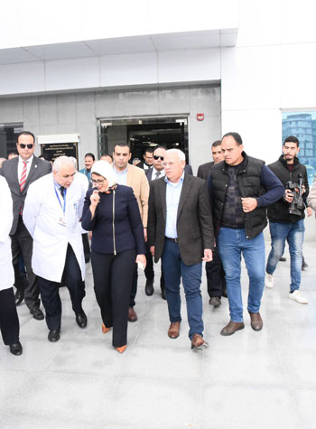 جولة-وزيرة-الصحة-ببورسعيد-لتفقد-مستشفيات-التأمين-الصحى-(9)