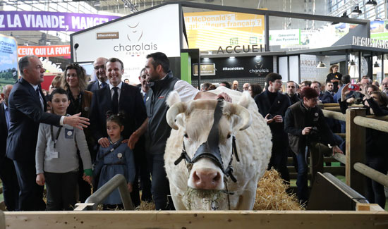 يحضر الرئيس الفرنسي إيمانويل ماكرون المعرض الدولي السابع والخمسين للزراعة