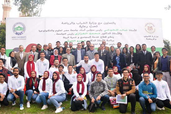ملتقى-جامعة-مصر-لتوظيف-الطلاب-والخريجين-(3)