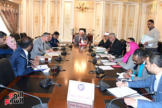 اجتماع لجنة الشئون الدينية  (2)