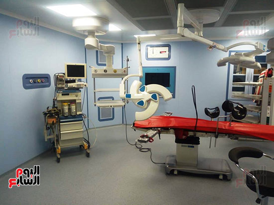 جامعة أسيوط تطور عملياتها الجراحية بنظام الكبسولات المغلقة (7)