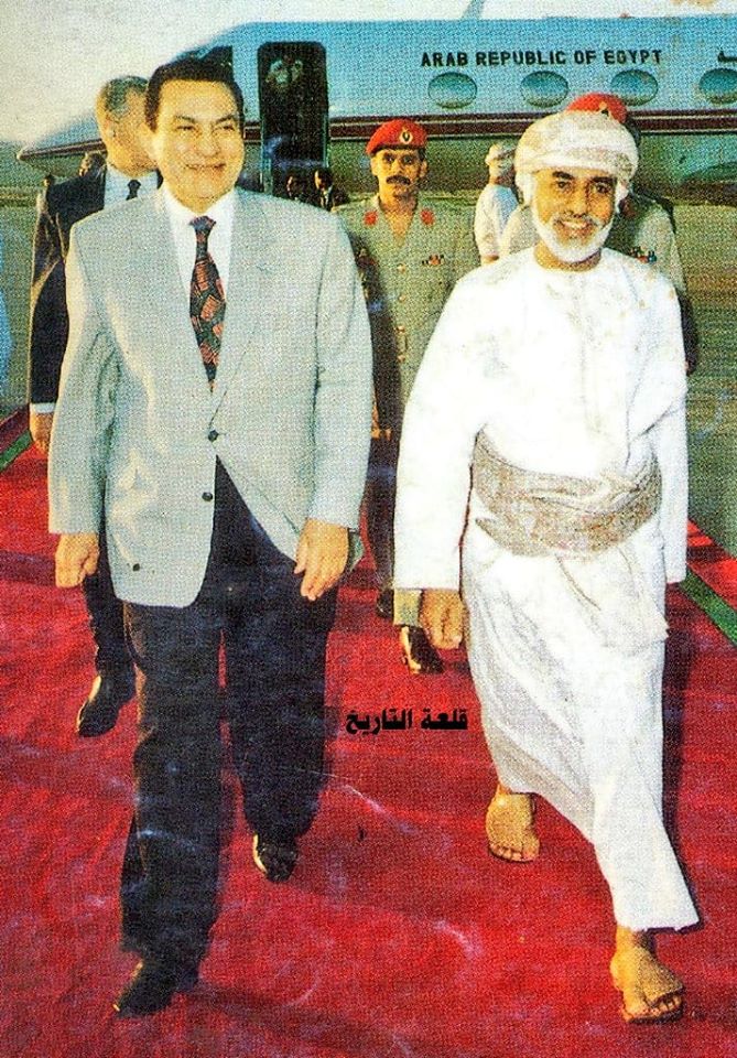 صور نادرة توثق مراحل مختلفة من حياة الرئيس الأسبق حسنى مبارك  182473-السلطان--الراحل-قابوس-مع-الرئيس-الأسبق-محمد-حسني-مبارك-خلال-زيارته-إلى-السلطنة-١٩٩٤