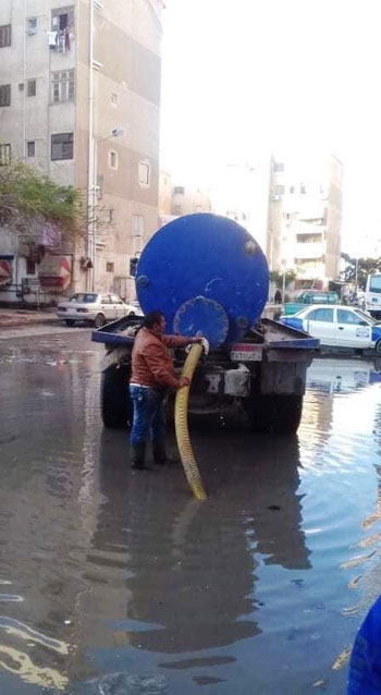 شفط-مياه-الأمطار-من-شوارع-بورسعيد