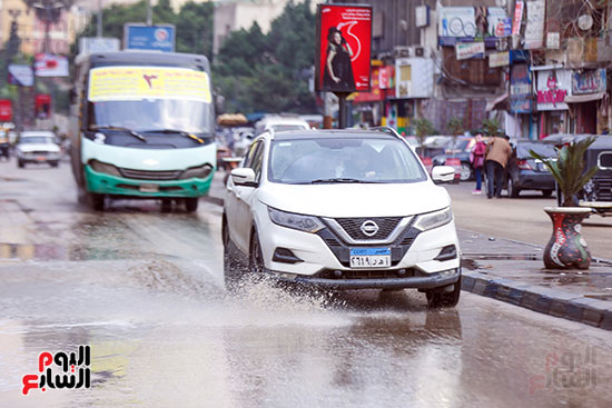 اثار مياه الأمطار فى الشوارع