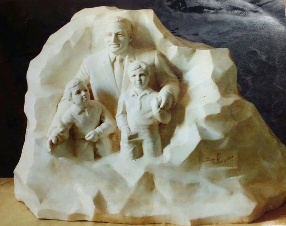 تمثال مبارك وأحفاده