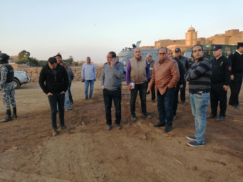 بدء إزالة المرحلة الثانية لمباني وعقارات نجع أبو عصبة على طريق الكباش (3)