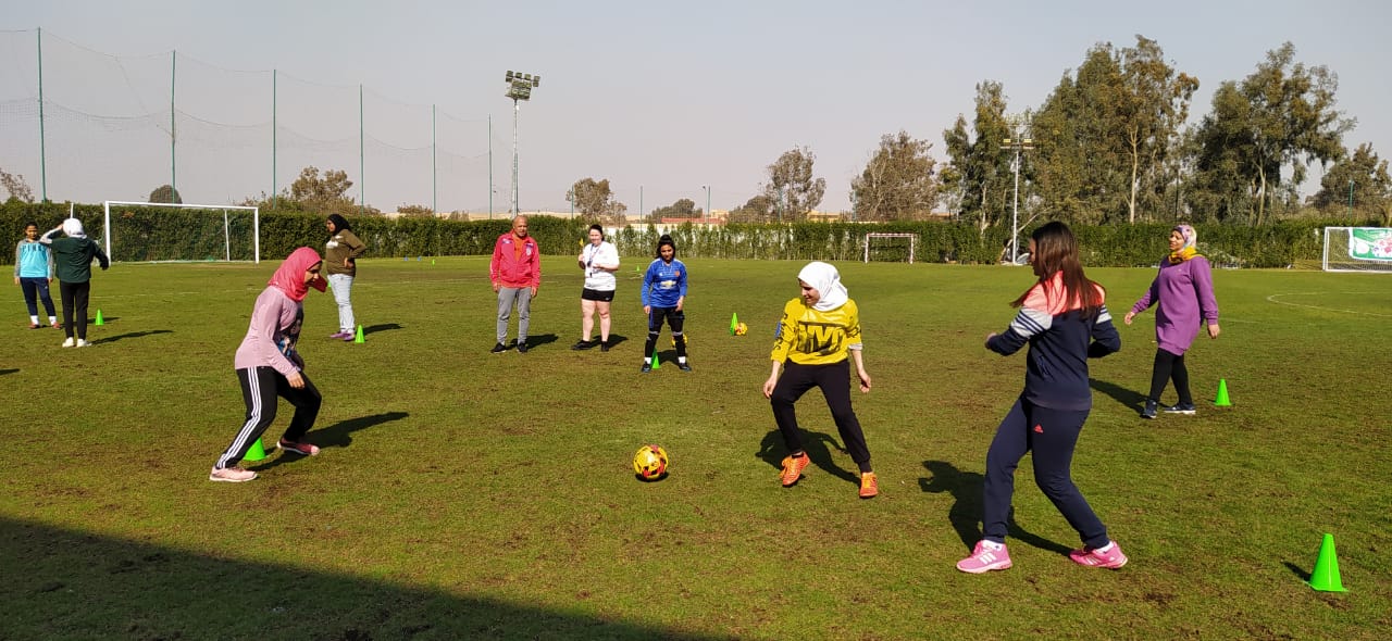 انطلاق دورة الاتحاد النرويجي لمدربات الكرة النسائية بمصر (1)