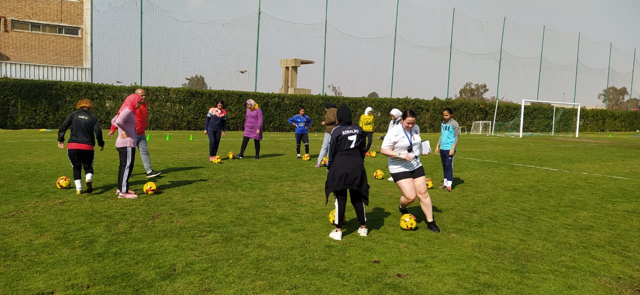 انطلاق دورة الاتحاد النرويجي لمدربات الكرة النسائية بمصر (7)