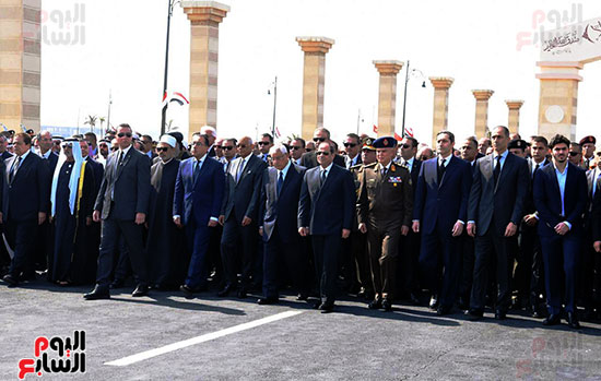 الرئيس السيسى يتقدم الجنازة العسكرية لتشييع جثمان مبارك