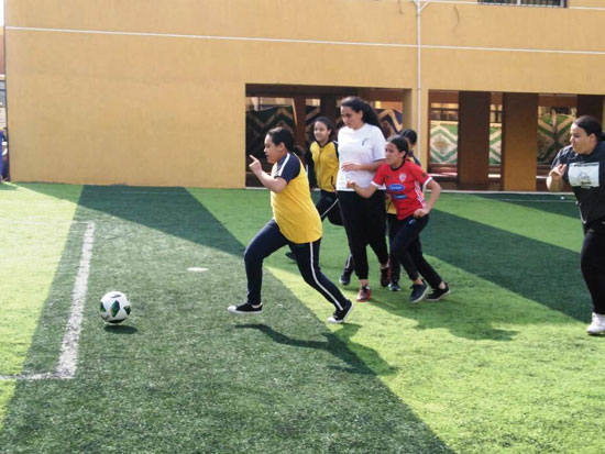 أول دورى لكرة القدم النسائية بين طلاب المدارس (11)