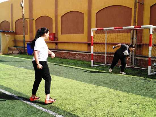 أول دورى لكرة القدم النسائية بين طلاب المدارس (14)