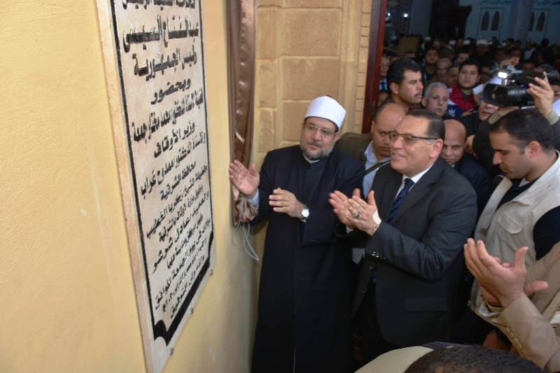 وزير الأوقااااف يفتتح  المسجد ابراهيم عبد الرحمن      1