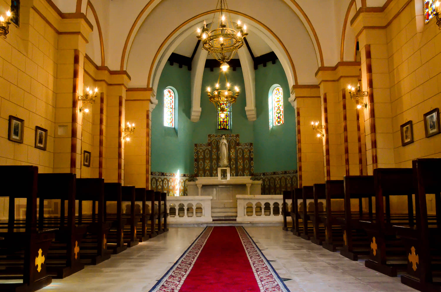 القديس فرانسوا دي سالالكاثوليكية أقدم كنيسة في الإسماعيلية (2)